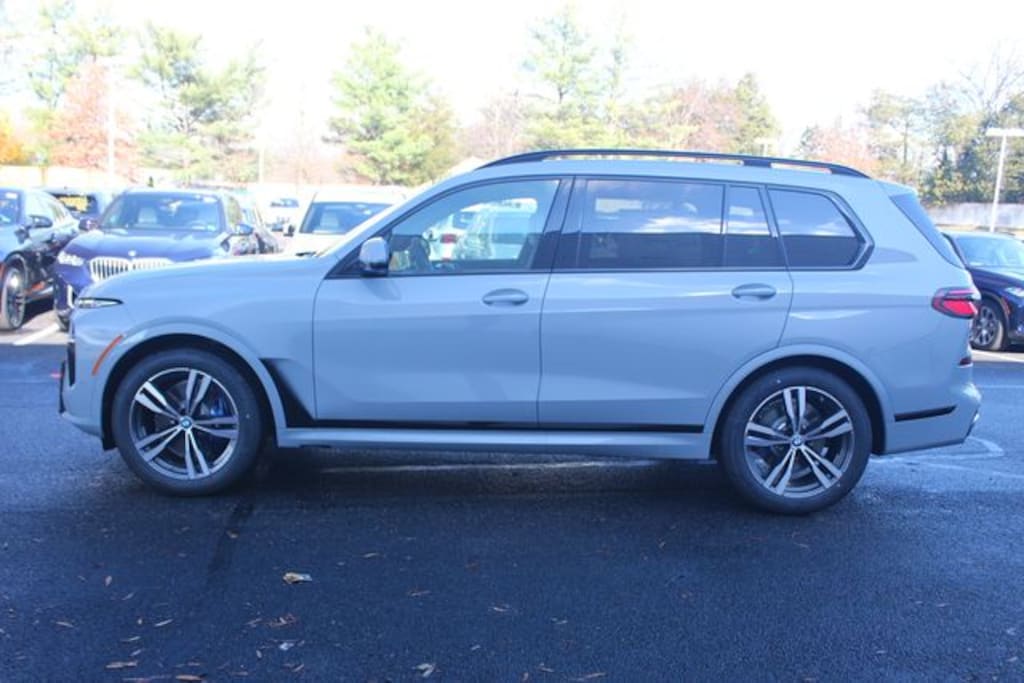 New 2026 BMW X7 xDrive40i SUV