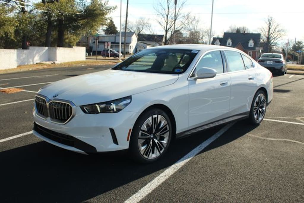 New 2026 BMW 5 Series 530i xDrive Sedan