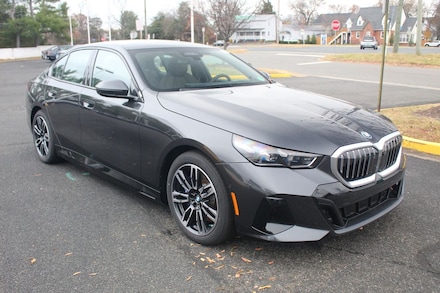 2026 BMW 5 Series 550e xDrive Sedan