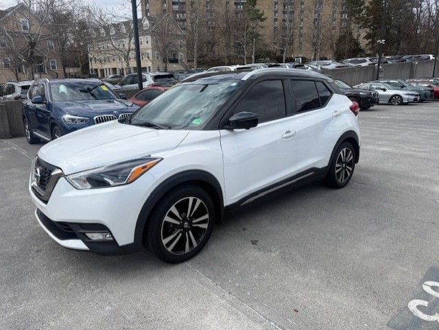2018 Nissan Kicks SR