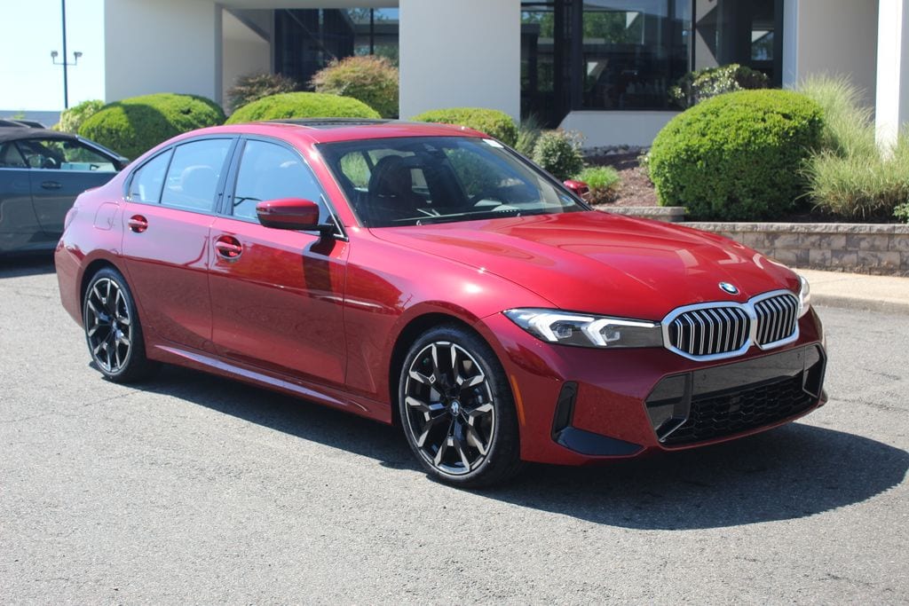 2026 BMW 3 Series 330i xDrive Sedan's photo