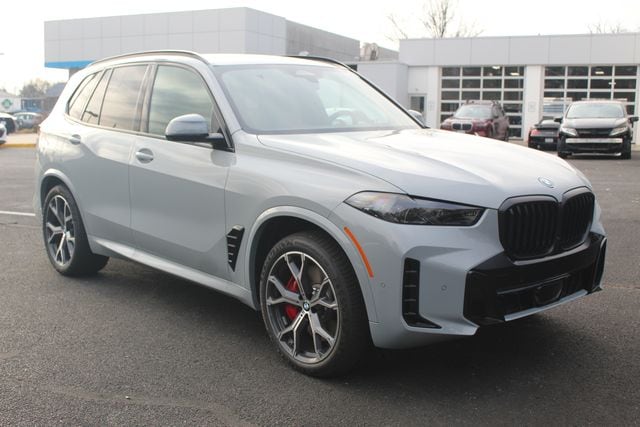 2026 BMW X5 50e's photo