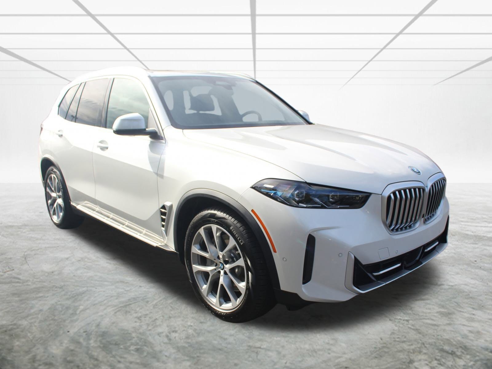 2026 BMW X5 50e's photo