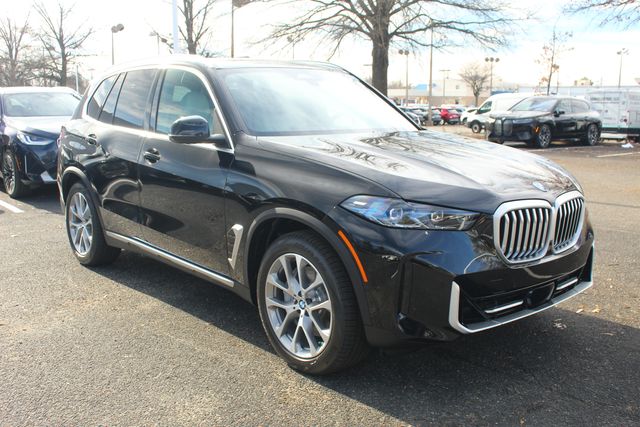 2026 BMW X5 xDrive50e's photo