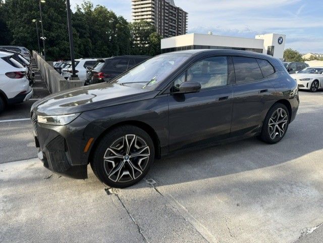 2024 BMW iX xDrive50's photo