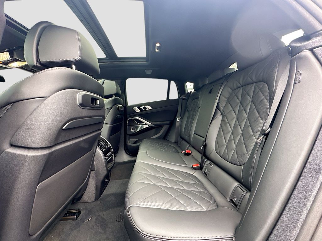 2026 BMW X6 M60i - Photo 26