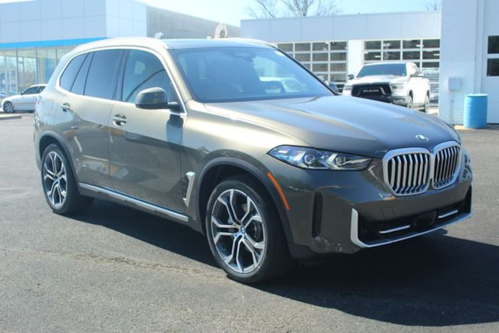 New 2026 BMW X5 xDrive40i SUV