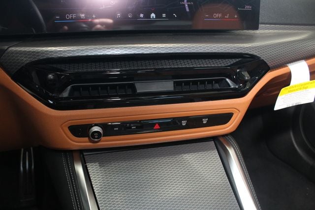 2026 BMW 4 Series M440i - Photo 13