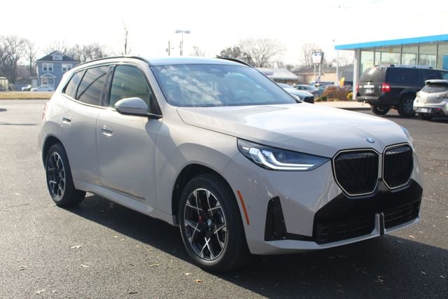 2026 BMW X3 30's photo