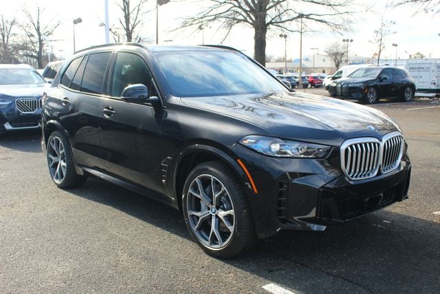 2026 BMW X5 xDrive50e's photo