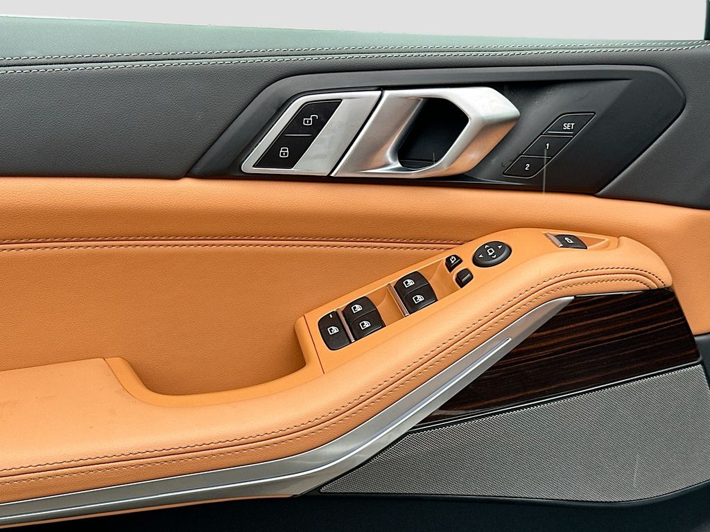 2026 BMW X5 50e - Photo 18