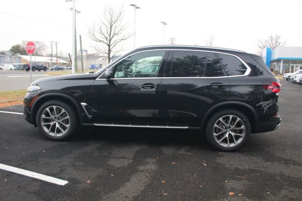 New 2026 BMW X5 xDrive40i SUV
