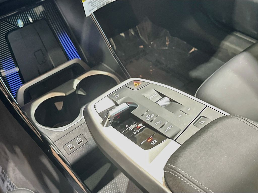 2026 BMW X1 28i - Photo 16