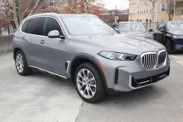 2026 BMW X5 xDrive40i's photo