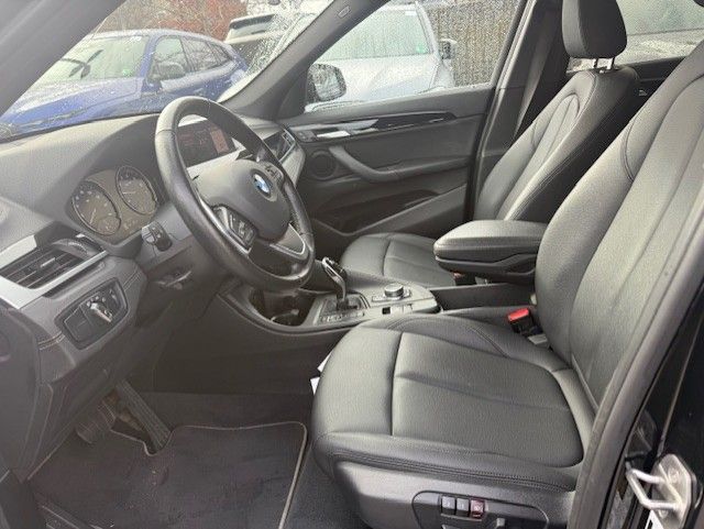 2022 Bmw X1 XDrive28i photo 2