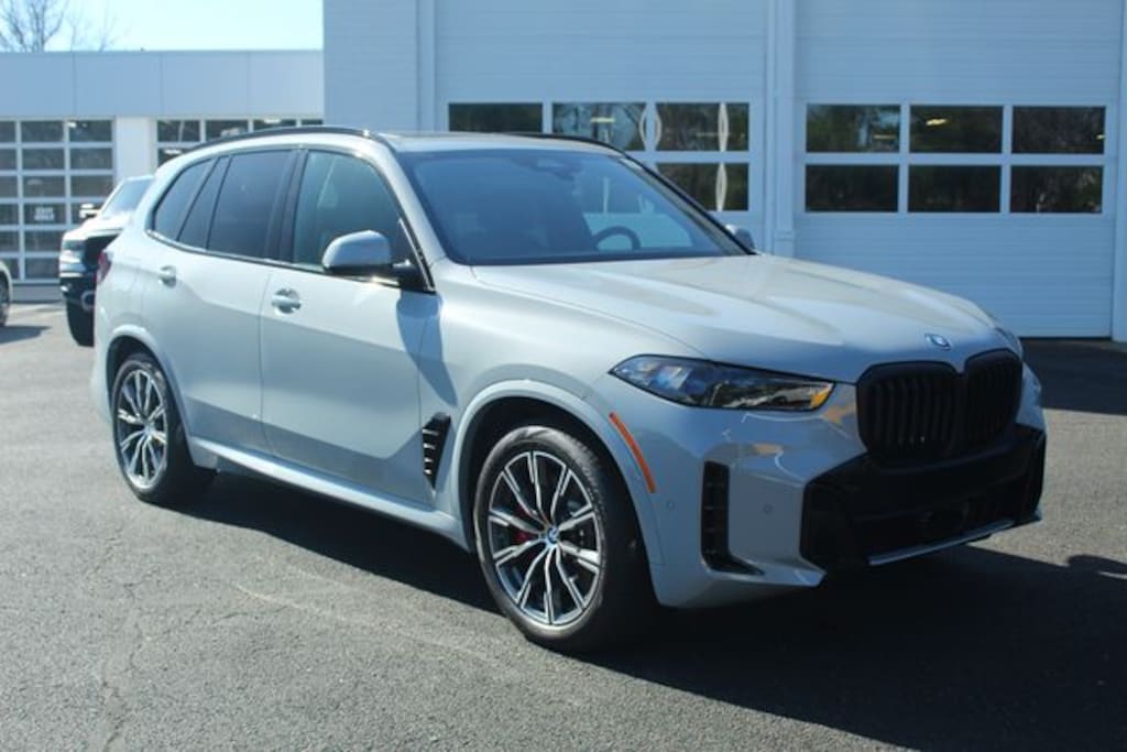 New 2026 BMW X5 xDrive50e SUV
