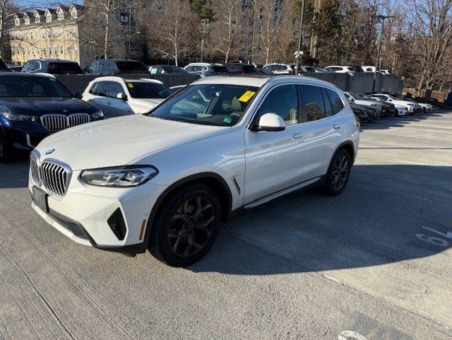 2023 BMW X3 30i's photo