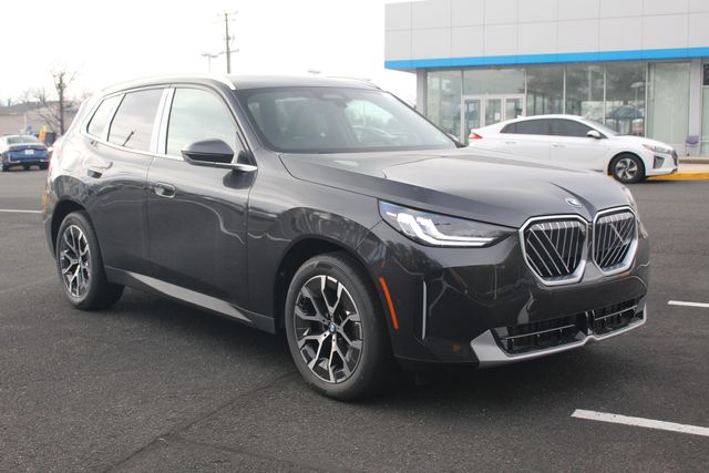 2025 BMW X3 30's photo