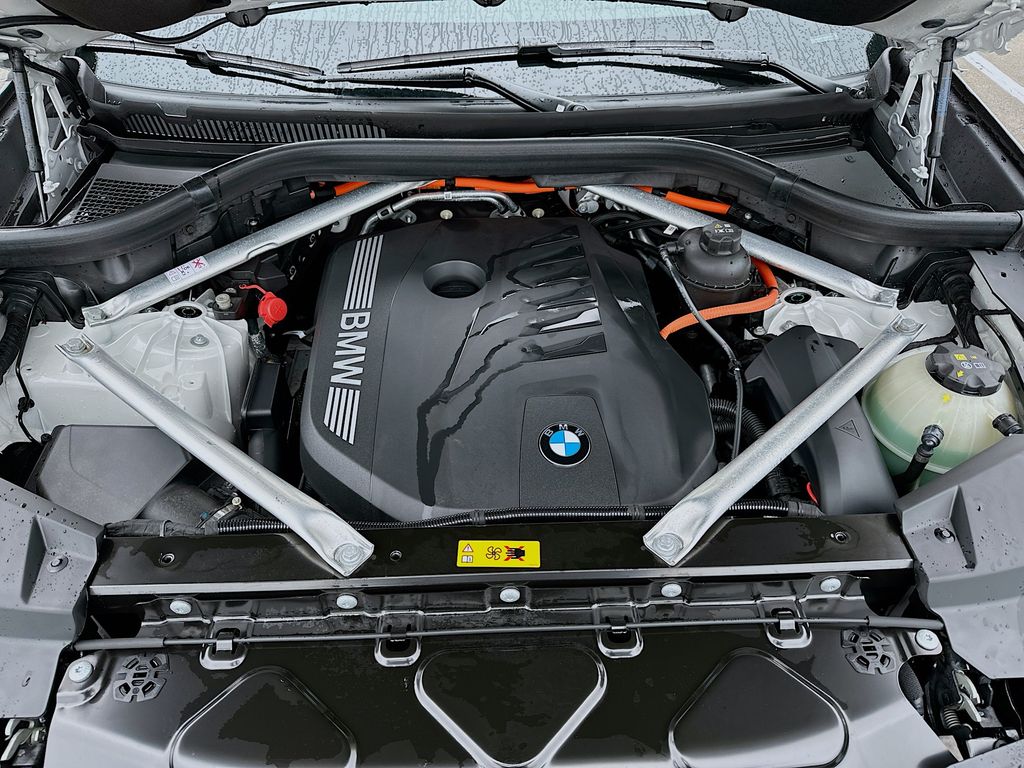 2026 BMW X5 50e - Photo 32