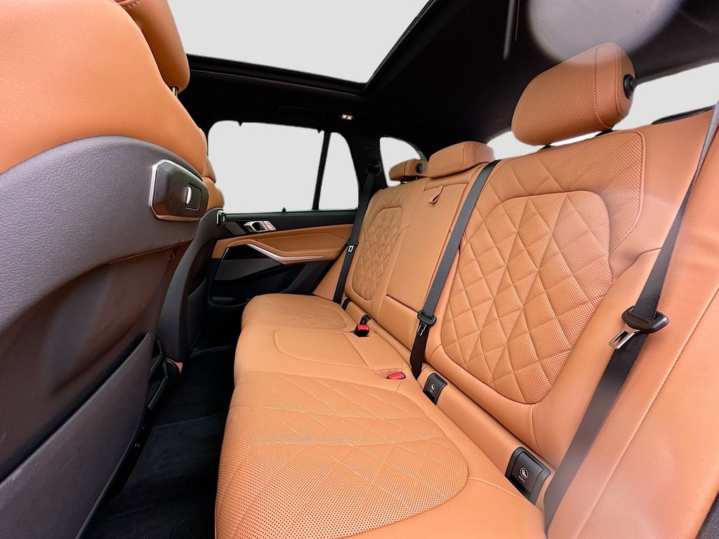 2026 BMW X5 50e - Photo 26
