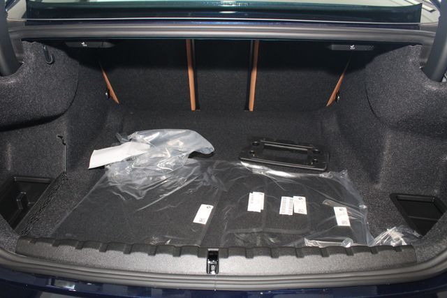 2026 BMW 4 Series M440i - Photo 7