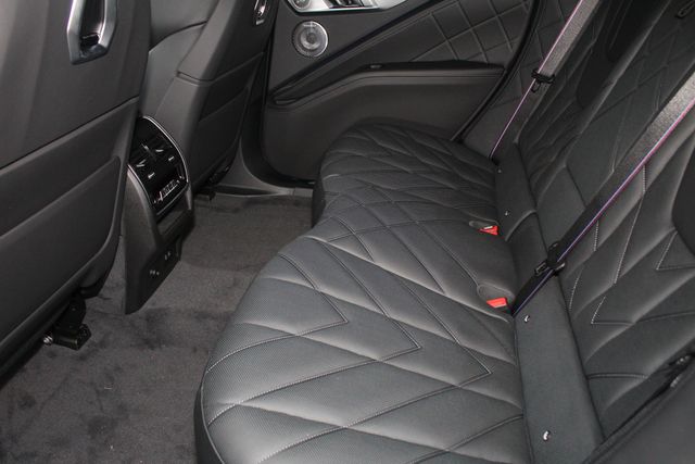 2026 BMW XM Base - Photo 22