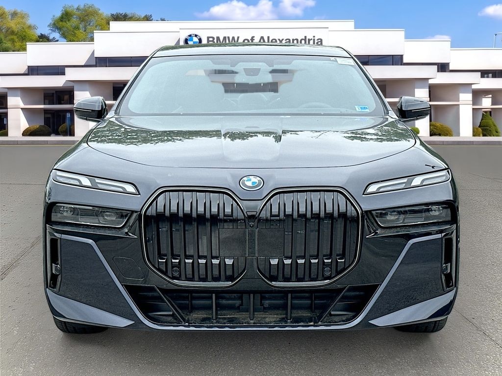 New 2026 BMW i7 xDrive60 Sedan