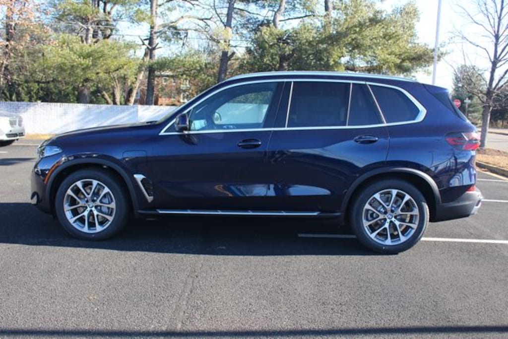 New 2026 BMW X5 xDrive50e SUV