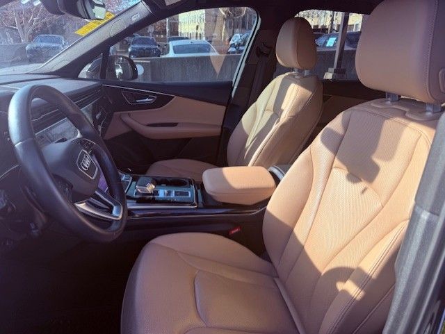 2021 Audi Q7 55 Premium Plus photo 3