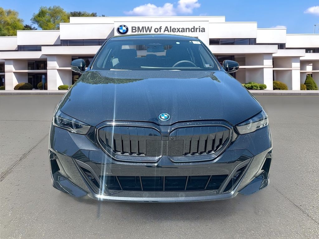 New 2027 BMW 5 Series 550e xDrive Sedan