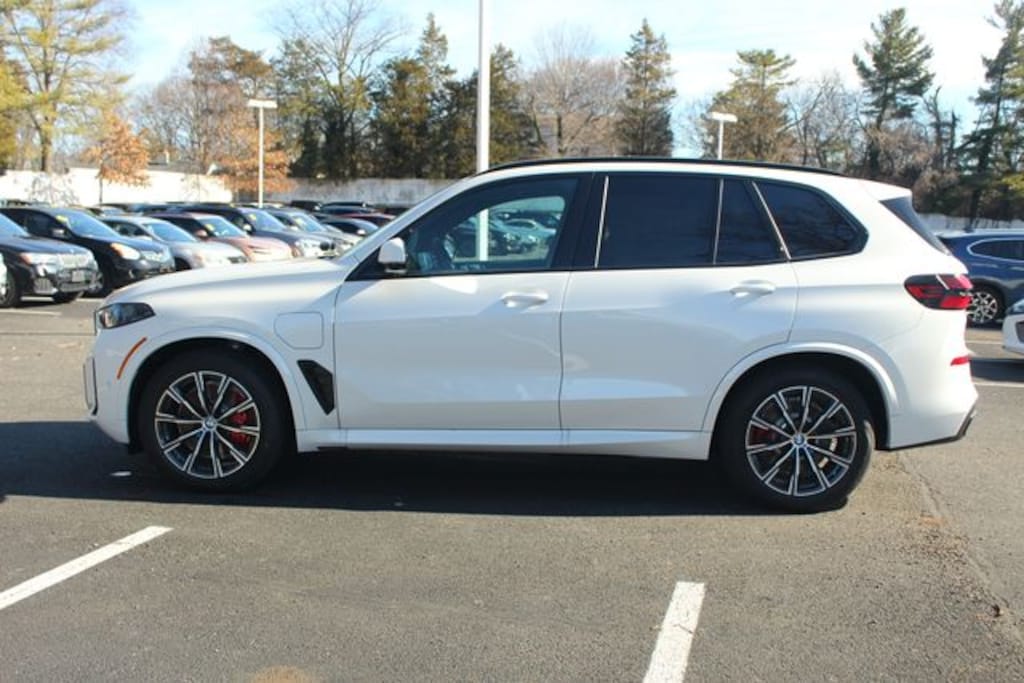 New 2026 BMW X5 xDrive50e SUV