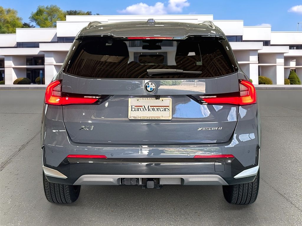2026 BMW X1 28i - Photo 6