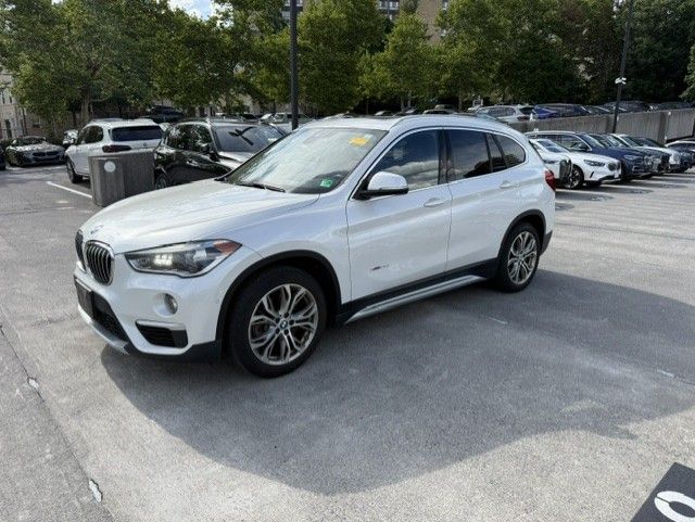 2017 BMW X1 xDrive28i's photo