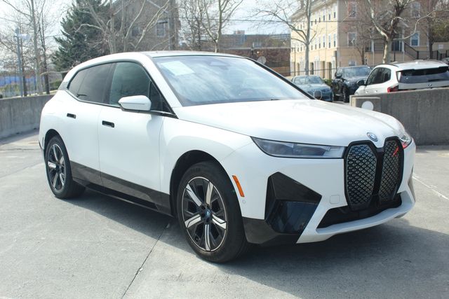2023 BMW iX
