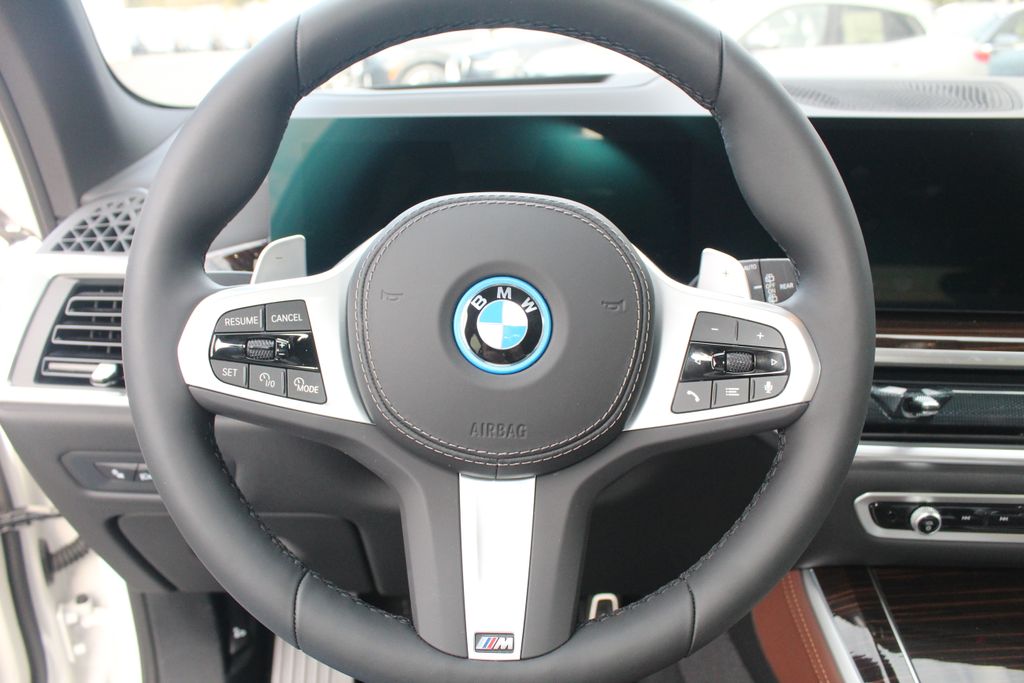 2026 BMW X5 50e - Photo 15