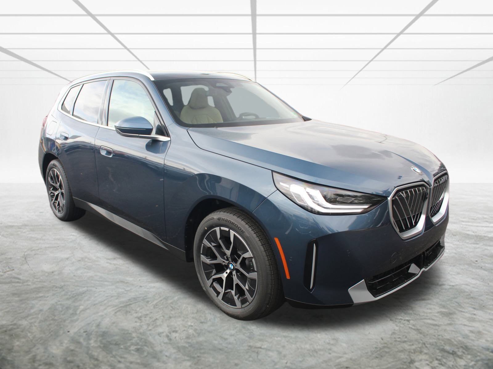 2026 BMW X3 30's photo