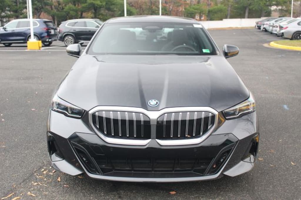 New 2026 BMW 5 Series 550e xDrive Sedan