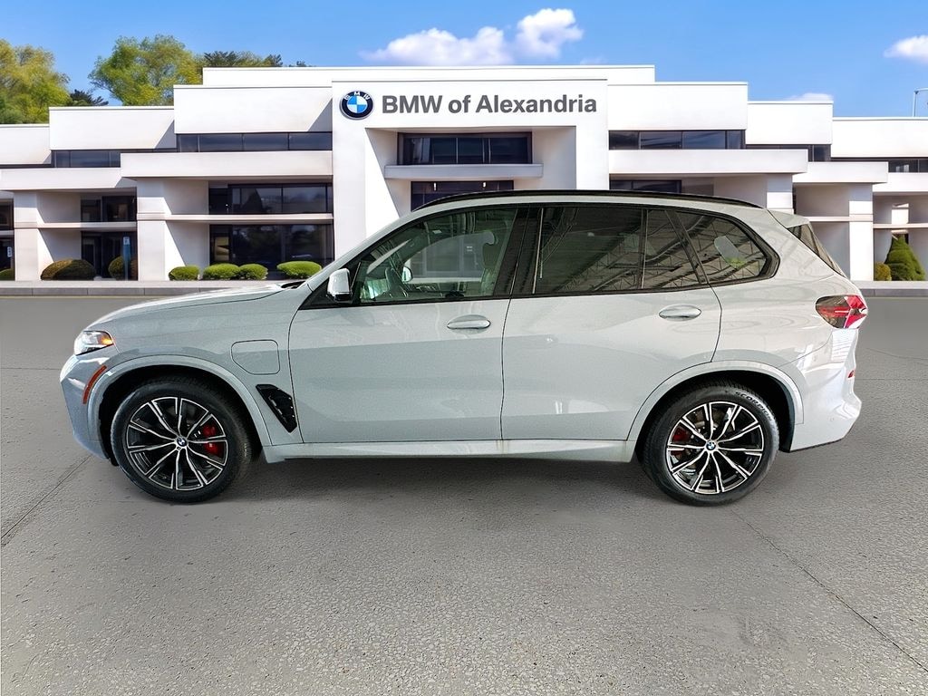 New 2026 BMW X5 xDrive50e SUV