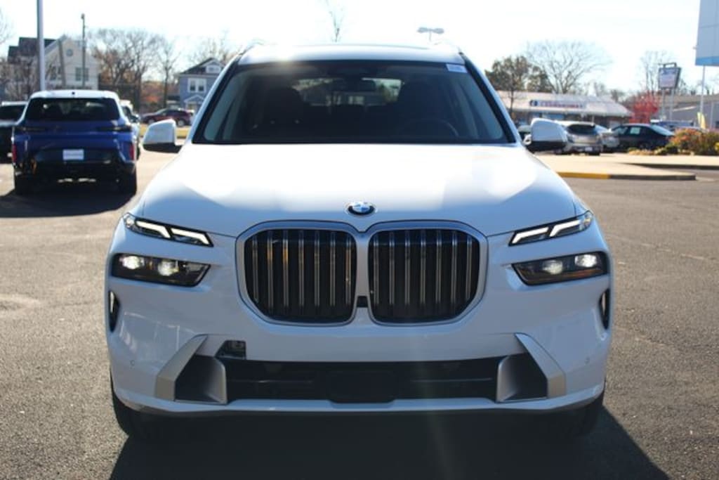 New 2026 BMW X7 xDrive40i SUV
