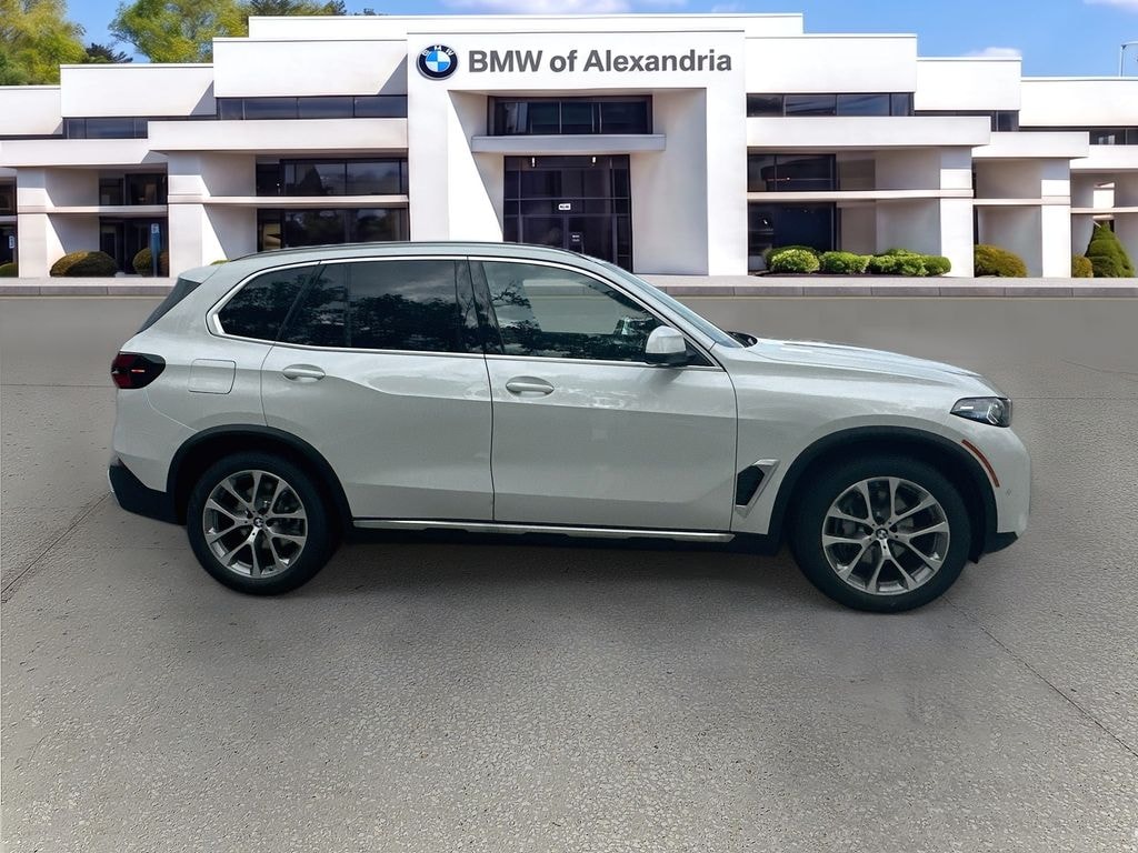 New 2026 BMW X5 xDrive40i SUV
