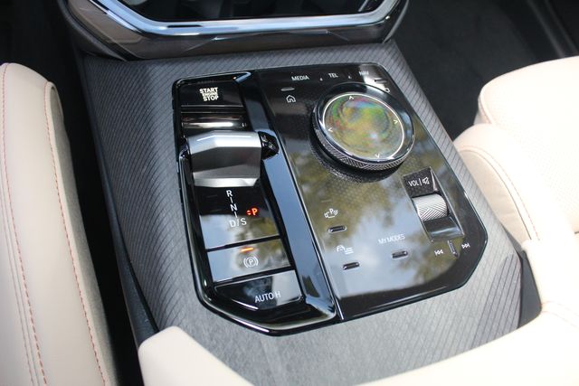 2026 BMW X3 30 - Photo 13