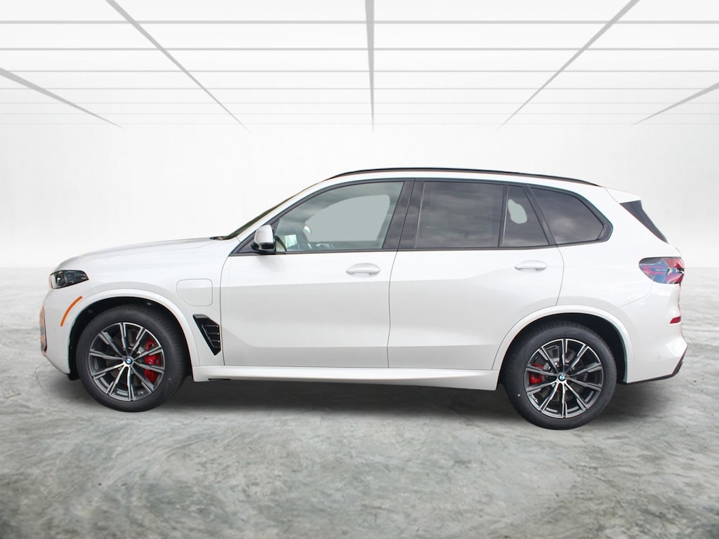 New 2026 BMW X5 xDrive50e SUV