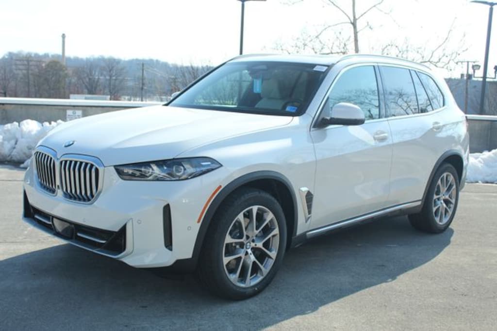 New 2026 BMW X5 xDrive40i SUV