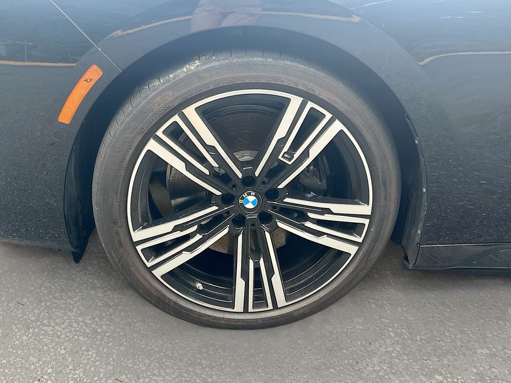 2025 BMW i7 60 - Photo 34