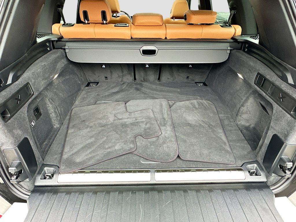 2026 BMW X5 50e - Photo 28