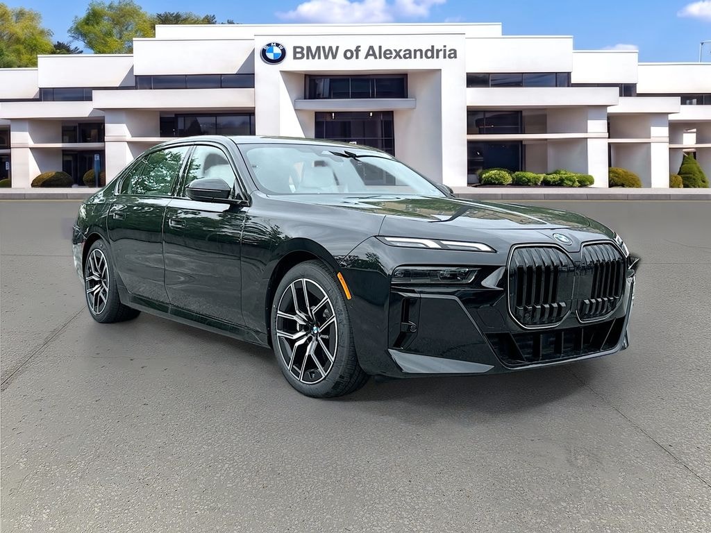 New 2026 BMW 7 Series 740i xDrive Sedan