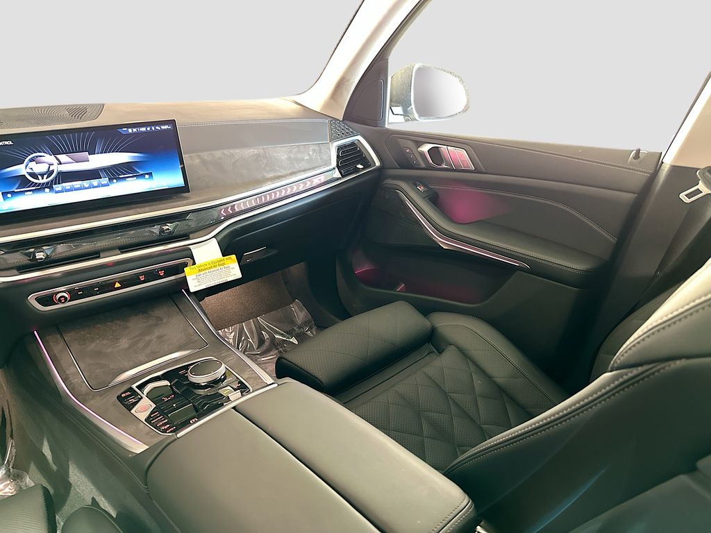 2026 BMW X7 40i - Photo 24