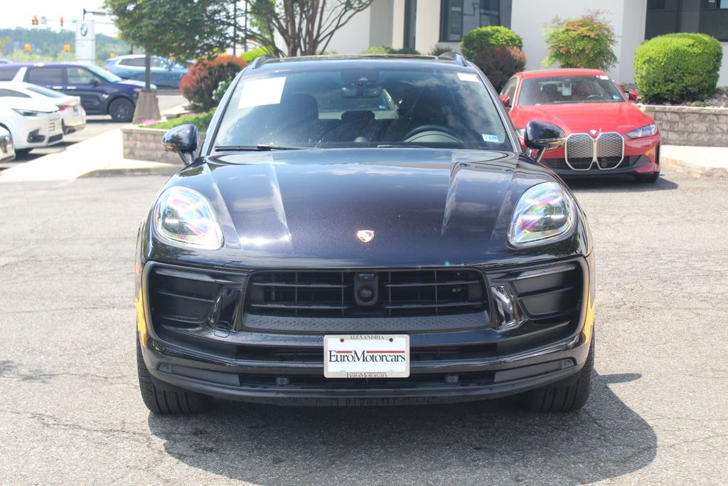 Used 2022 Porsche Macan Base SUV
