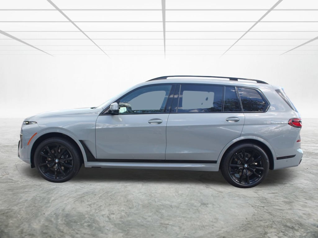 New 2026 BMW X7 xDrive40i SUV