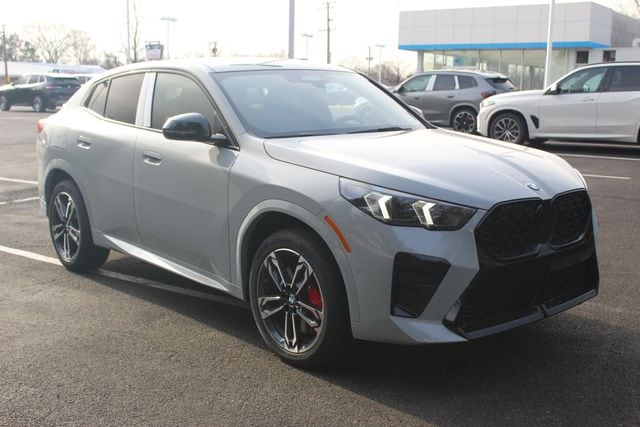 2026 BMW X2 28i's photo